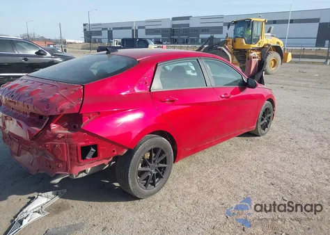 2022 Hyundai Elantra Sel z USA, uszkodzony, nr VIN 5NPLM4AG4NH076545